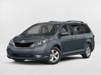 Used 2017 Toyota Sienna LE image 1