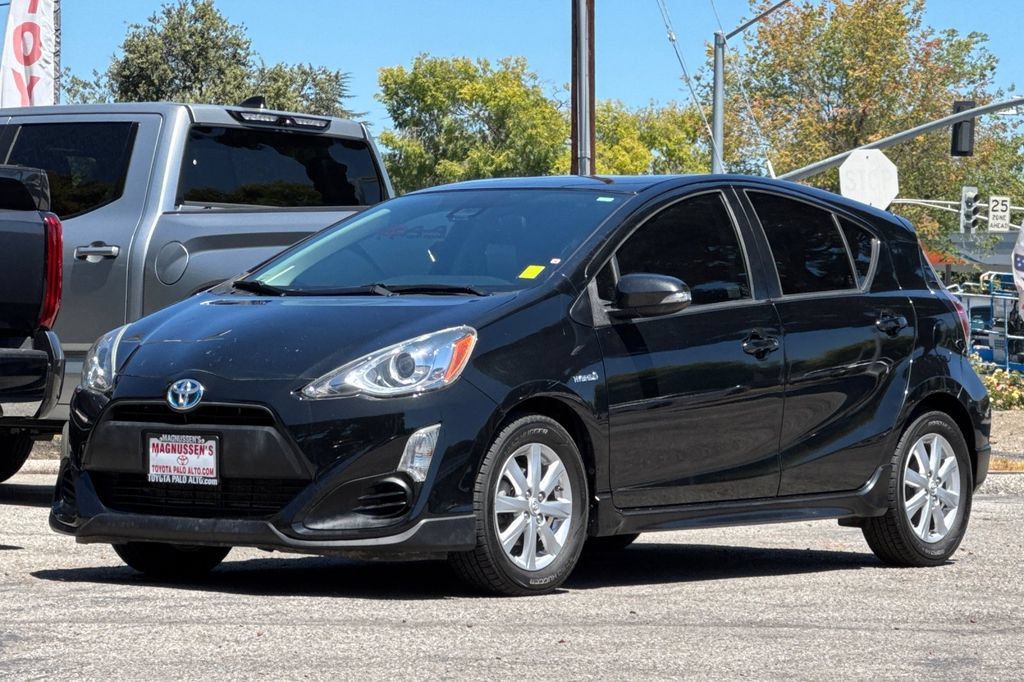 Used 2017 Toyota Prius C Two FWD image 7