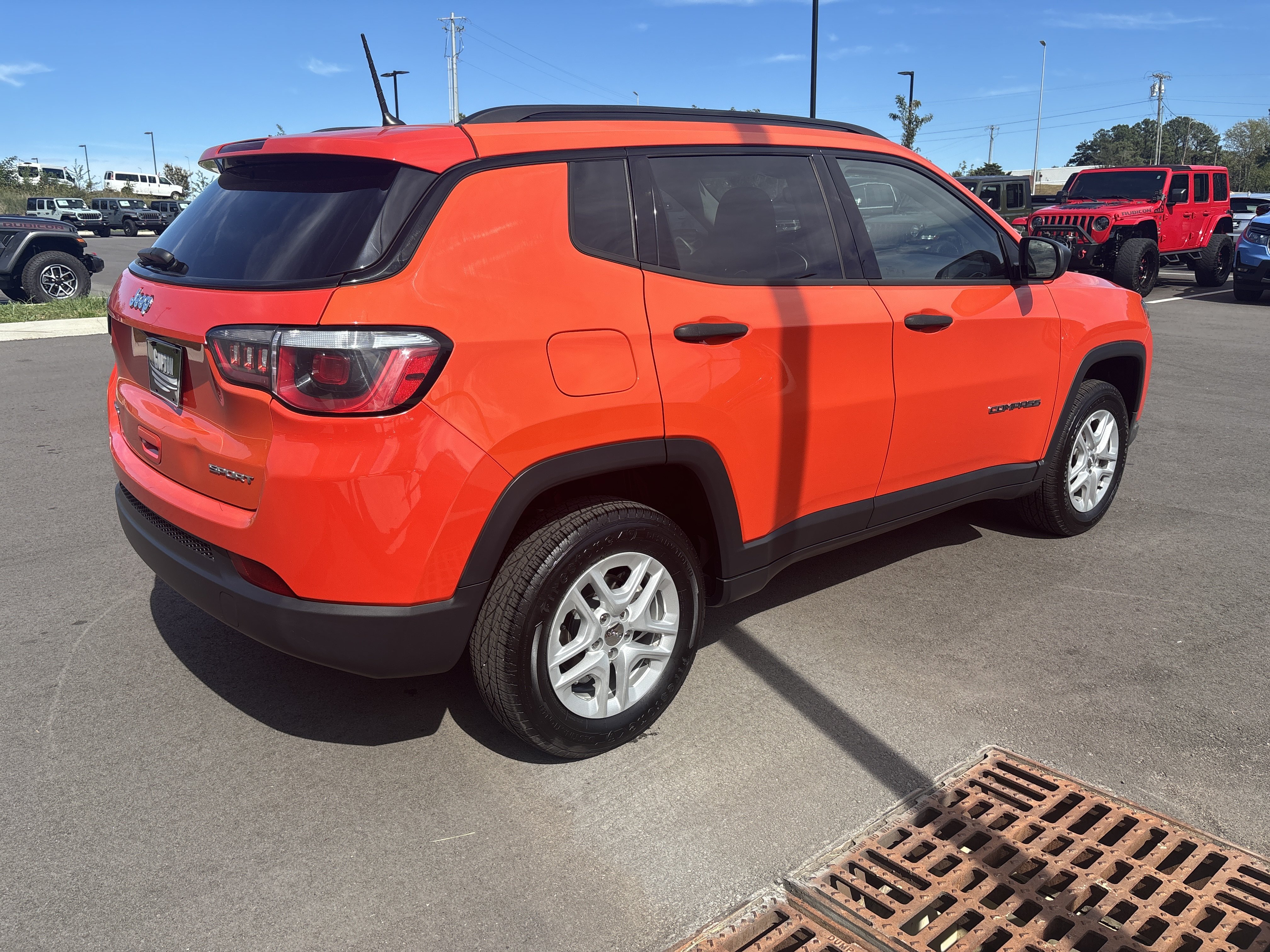 Used 2017 Jeep Compass Sport AWD/4WD image 5