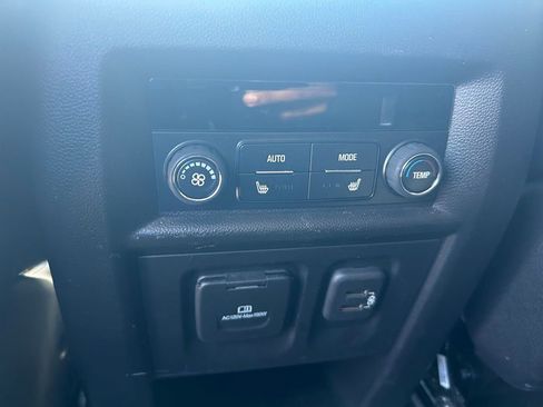 Used 2019 Chevrolet Traverse Premier w/ Driver Confidence II Package image 43