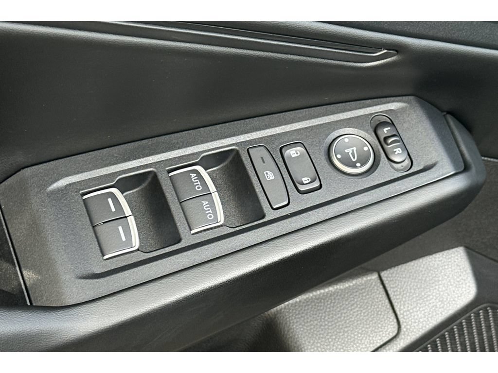 Used 2023 Honda Accord EX image 12