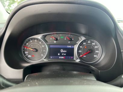 Used 2023 GMC Terrain SLT