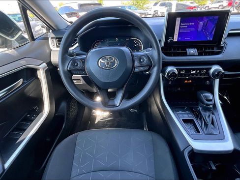 Used 2024 Toyota RAV4 XLE FWD image 5