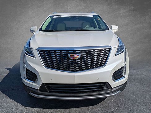 Certified 2022 Cadillac XT5 Premium Luxury w/ Technology Package image 8