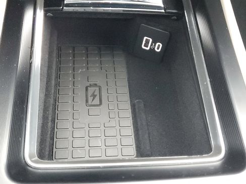 New 2026 Lincoln Corsair Premiere image 23