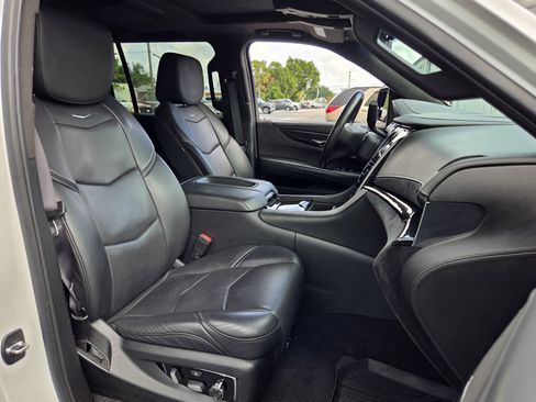 Certified 2018 Cadillac Escalade ESV Platinum RWD image 20