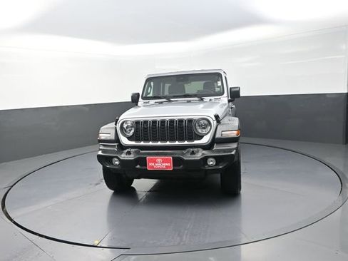 Used 2024 Jeep Wrangler Unlimited Sport AWD/4WD image 35