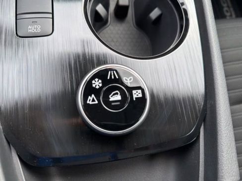 New 2026 Nissan Rogue SV AWD/4WD image 23