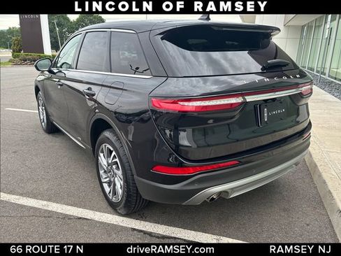 Used 2023 Lincoln Corsair AWD image 3