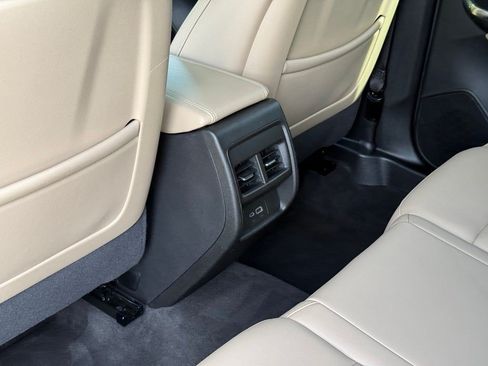 Certified 2025 Cadillac XT4 Premium Luxury FWD image 26