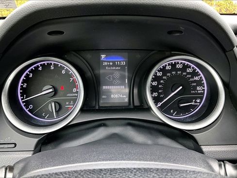 Used 2021 Toyota Camry LE image 12