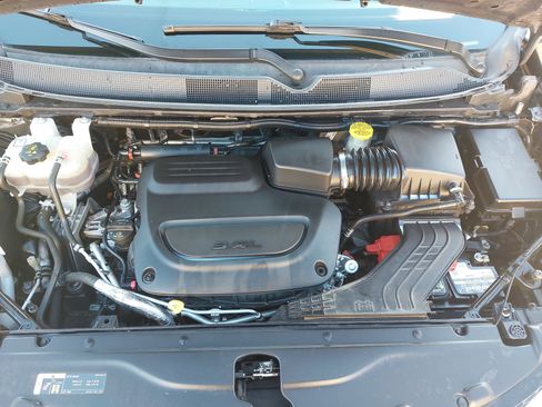 Used 2019 Chrysler Pacifica Touring-L Plus w/ Advanced Safetytec Group image 33