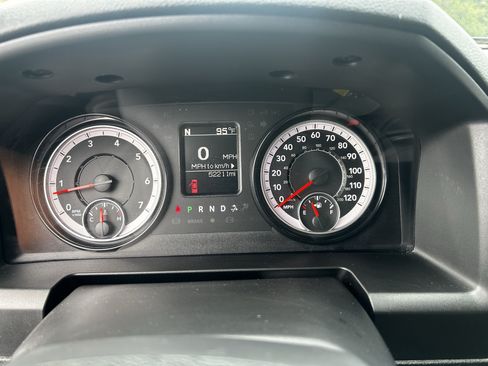 Used 2024 RAM 1500 Warlock AWD/4WD image 9