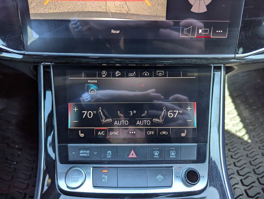 Used 2019 Audi Q8 Premium AWD/4WD image 19