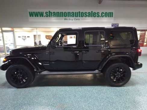 Used 2021 Jeep Wrangler Unlimited Sahara AWD/4WD image 8
