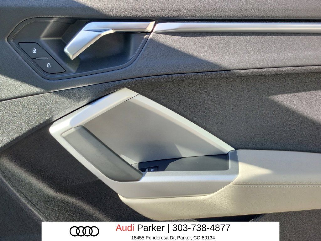 Used 2025 Audi Q3 2.0T Premium Plus w/ Premium Plus Package AWD/4WD image 13