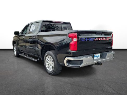 Used 2019 Chevrolet Silverado 1500 LT w/ All-Star Edition AWD/4WD image 3