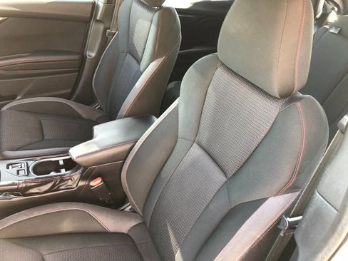 Used 2018 Subaru Impreza 2.0i Sport image 11