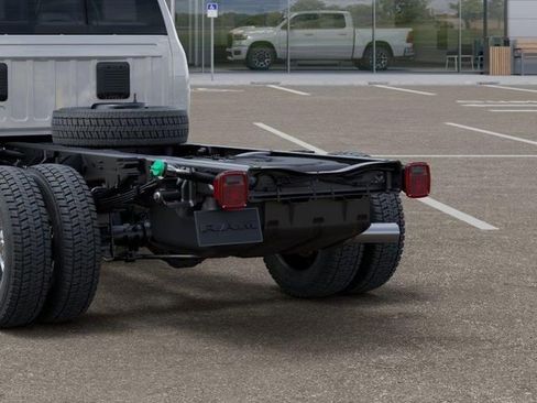 New 2026 RAM 5500 Tradesman AWD/4WD image 13