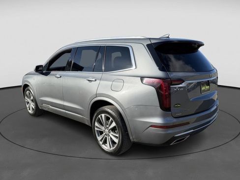 Used 2020 Cadillac XT6 Premium Luxury image 3