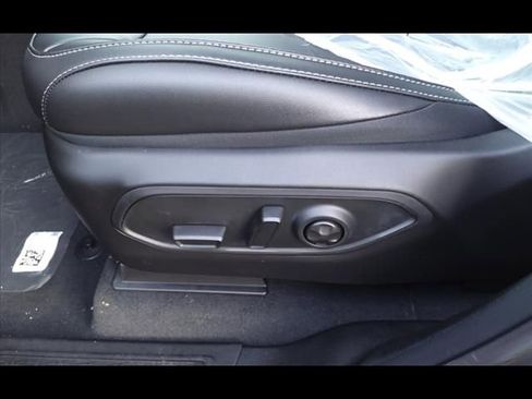 New 2024 Jeep Grand Cherokee L Limited image 14