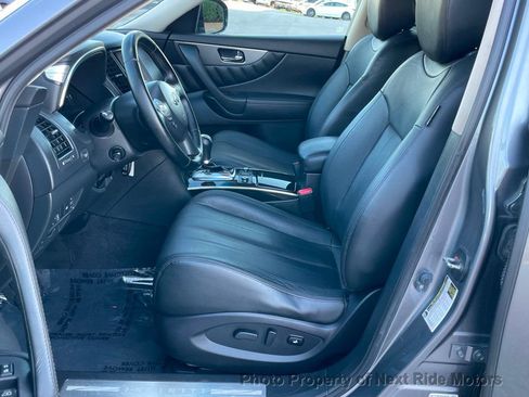 Used 2015 INFINITI QX70 AWD w/ Premium Package image 7