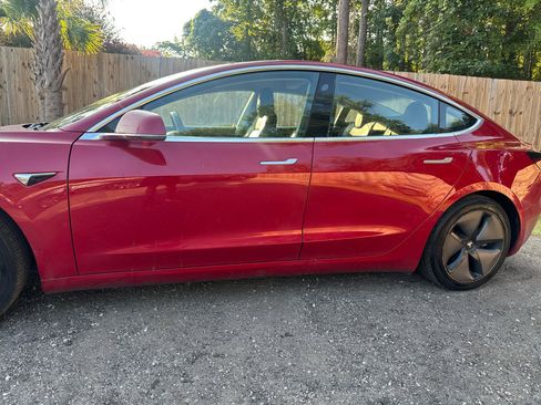 Used 2018 Tesla Model 3 Long Range AWD/4WD image 16