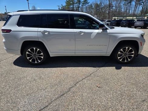 Used 2023 Jeep Grand Cherokee L Overland AWD/4WD image 6