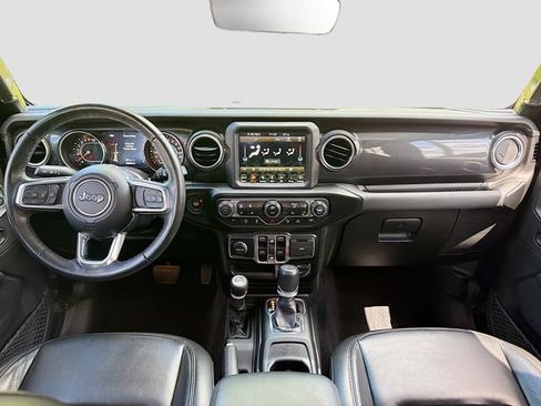 Used 2022 Jeep Wrangler Unlimited Sahara AWD/4WD image 15