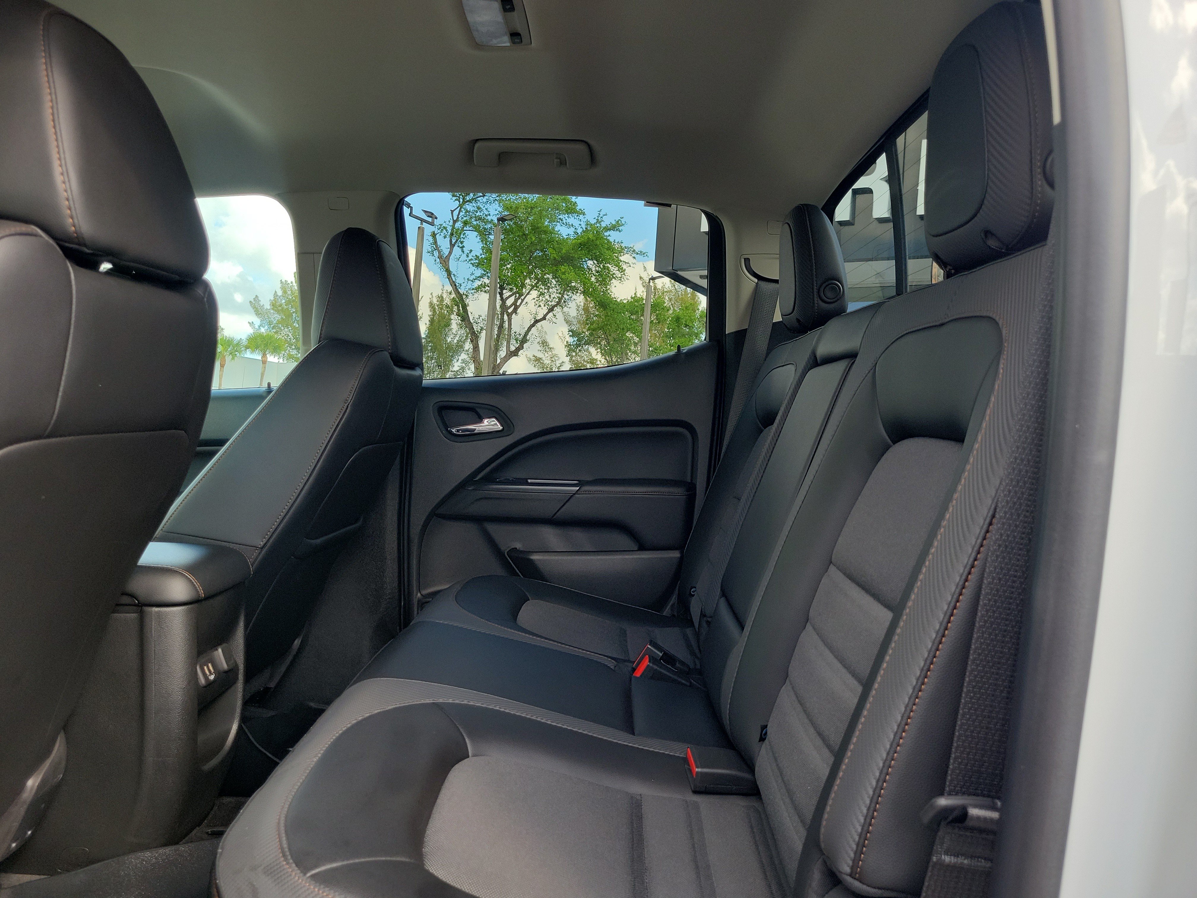 Used 2022 GMC Canyon AT4 w/ Trailering Package AWD/4WD image 13