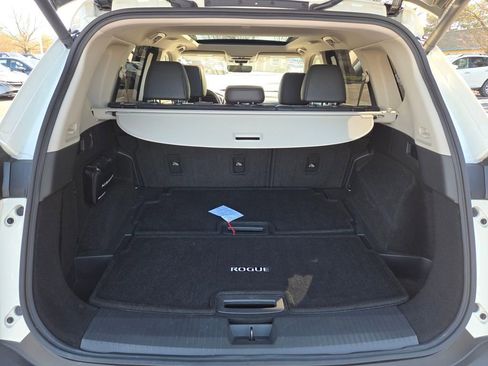 Used 2023 Nissan Rogue Platinum w/ Platinum Premium Package AWD/4WD image 33