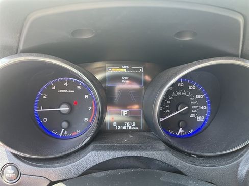 Used 2017 Subaru Outback 3.6R Limited AWD/4WD image 24