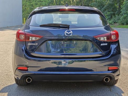 Used 2018 MAZDA MAZDA3 Grand Touring w/ Premium Equipment Package FWD image 4