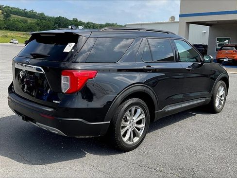 Used 2020 Ford Explorer XLT w/ Equipment Group 202A AWD/4WD image 4