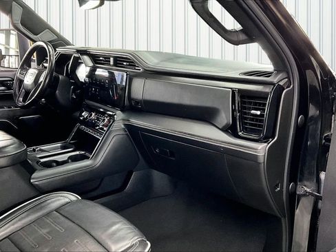 Used 2024 GMC Sierra 2500 AT4X image 29