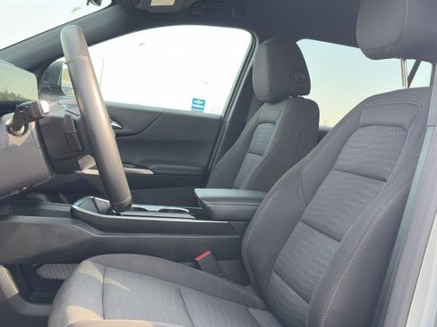 Certified 2025 Chevrolet Equinox LT AWD/4WD image 15