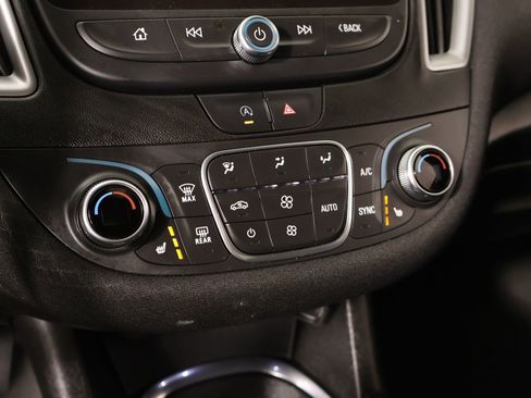 Used 2024 Chevrolet Malibu LT FWD image 7