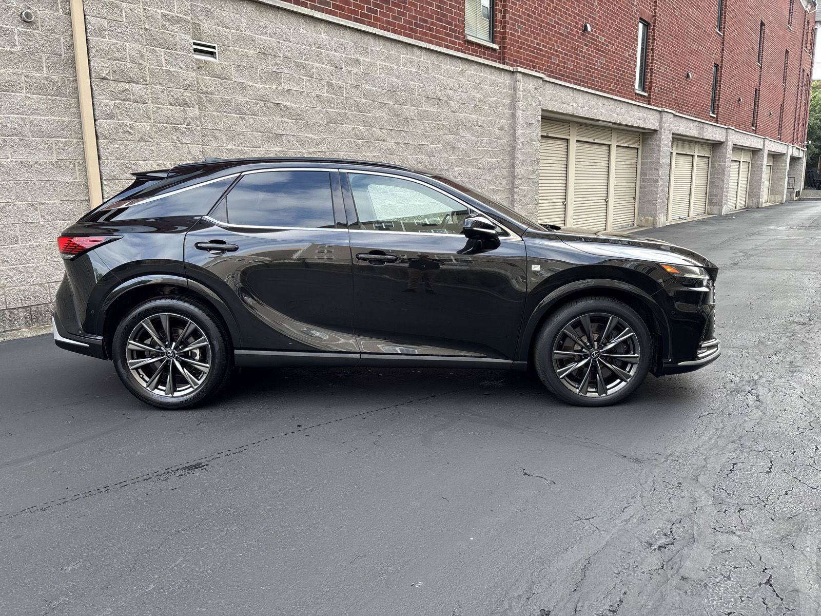 Used 2023 Lexus RX 350 F Sport w/ Accessory Package AWD/4WD image 2