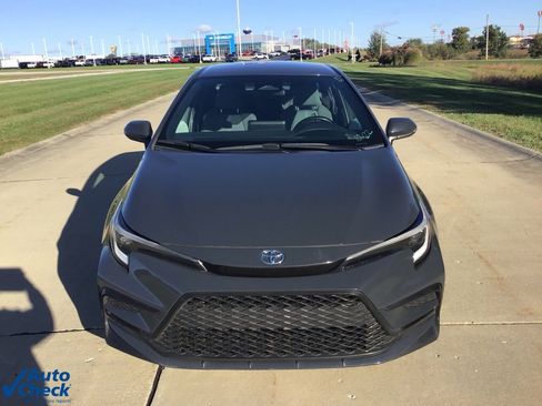 Used 2024 Toyota Corolla SE image 10