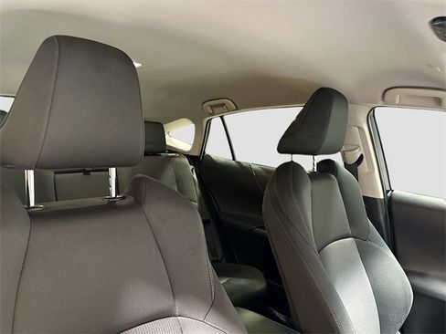 Used 2023 Toyota Venza LE image 29