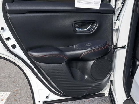 Used 2025 Honda HR-V Sport image 14