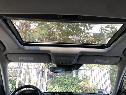 Used 2020 Honda Accord Touring image 23