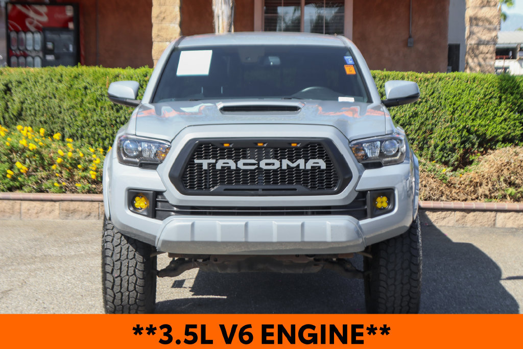 Used 2019 Toyota Tacoma TRD Sport RWD image 3