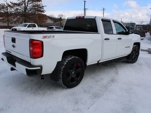 Used 2017 Chevrolet Silverado 1500 LT w/ Redline Edition image 5