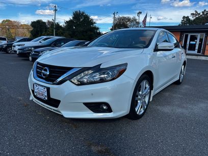 Used 2016 Nissan Altima 3.5 SL w/ 3.5 Technology Package