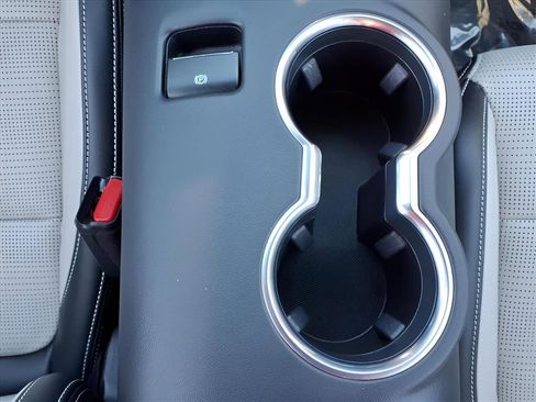 Used 2024 Ford Mustang Premium image 18