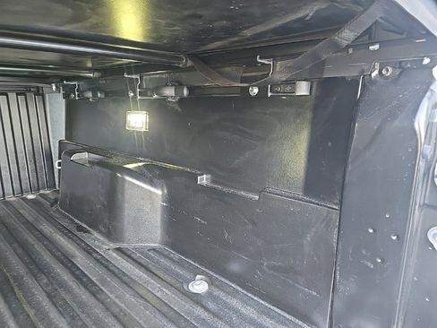 Used 2025 Toyota Tacoma SR5 image 29