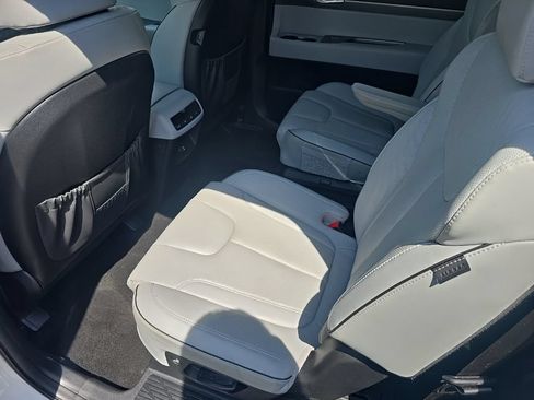 Used 2024 Hyundai Palisade SEL AWD/4WD image 12
