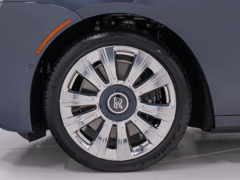 Certified 2023 Rolls-Royce Ghost Extended Wheelbase w/ Ghost Package AWD/4WD image 51