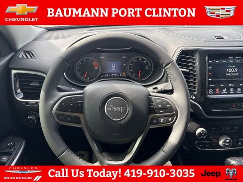Used 2022 Jeep Cherokee Limited AWD/4WD image 14